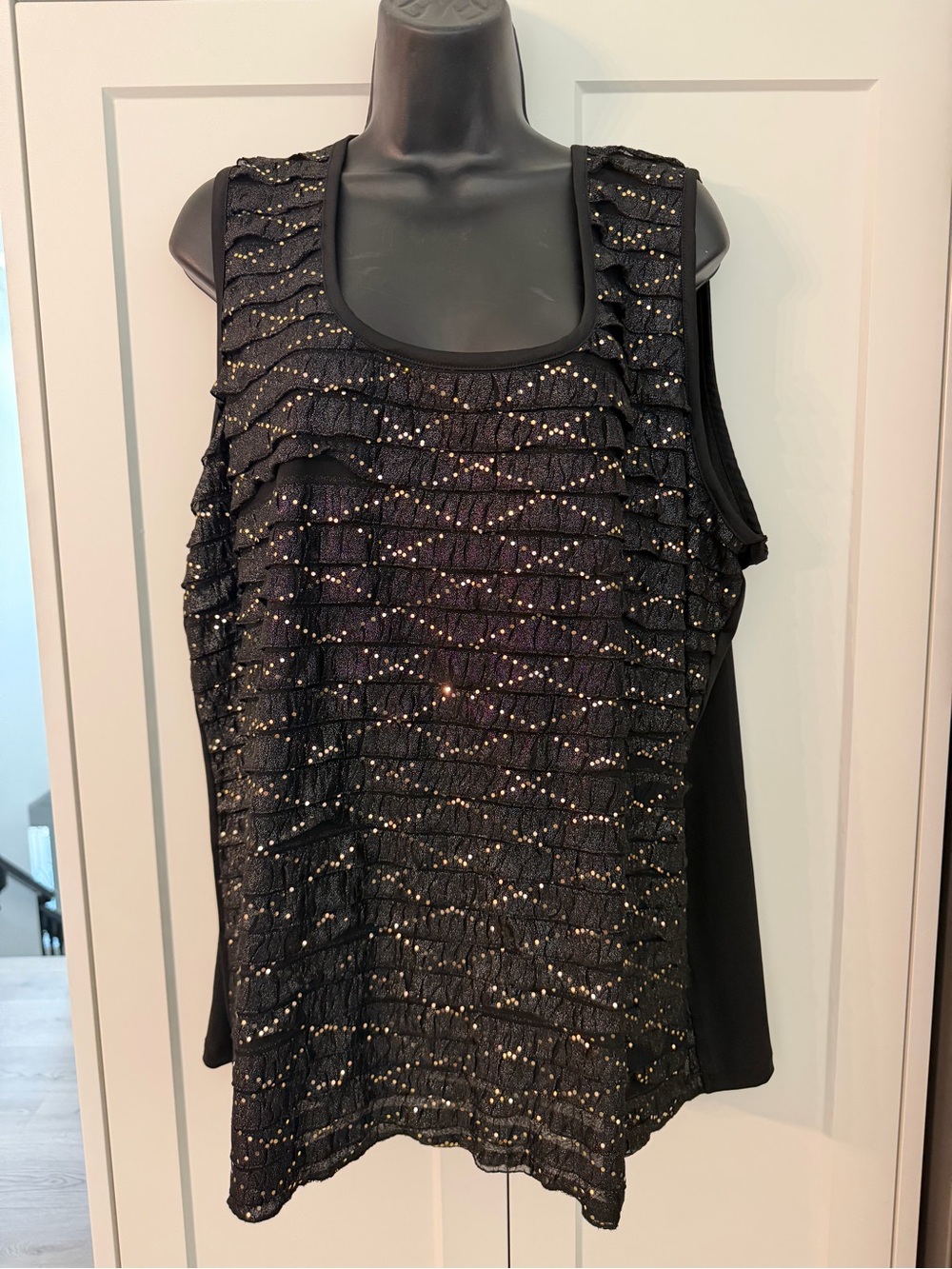 MY MARK” brand Black Sparkle Ruffle Sleeveless Top
size XL/1X